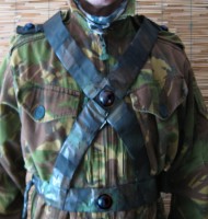 /album/corpetto-corona-armi-bombe-/body-jpg/